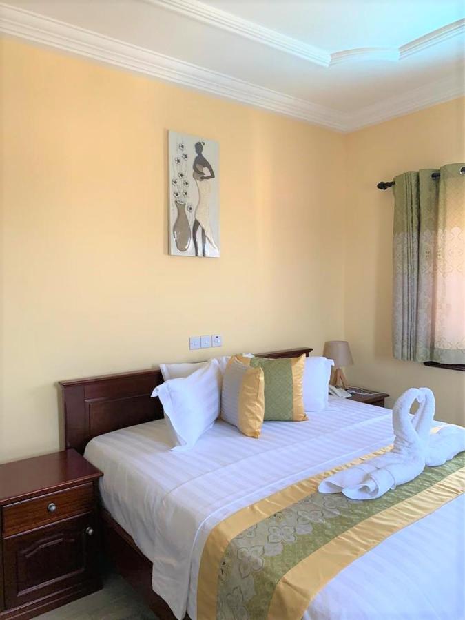 Cocktail And Dreams Hotel อักกรา ภายนอก รูปภาพ